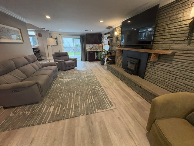 Family Room — Melville Colonial