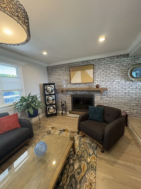 Living Room Brick — Melville Colonial